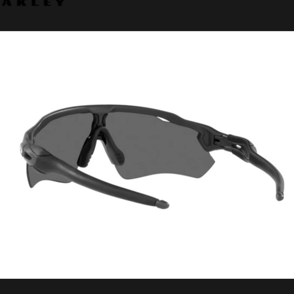 Oakley sunglasses - Picture 7 of 10